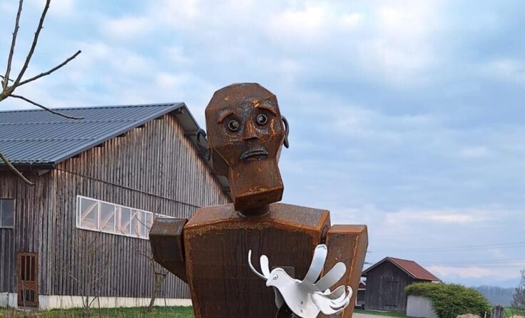 Figur der HTL Vöcklabruck (Foto: Kulturerbeverein Traunfall)