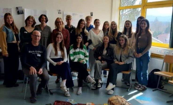 Dritte Klasse der Business School Vöcklabruck (Foto: Hospiz macht Schule)