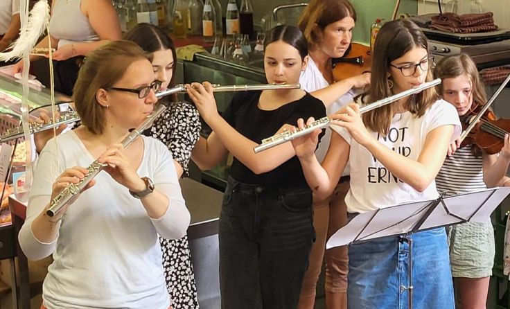 Auch in Regau wurde im Rahmen der "Fete de la Musique" heuer musiziert. (Foto: Alois Huemer)