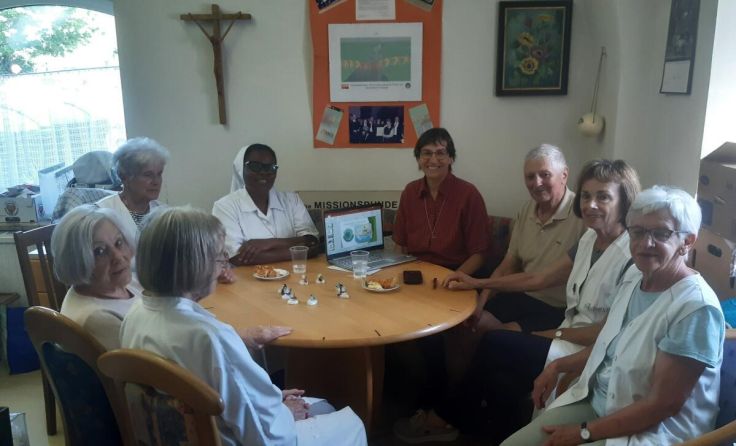 Besuch bei der Missionsrunde (Foto: Denifl)