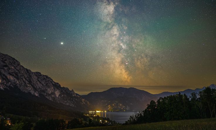 Sternenhimmel über dem Attersee (Foto: Peter Oberransmayr)