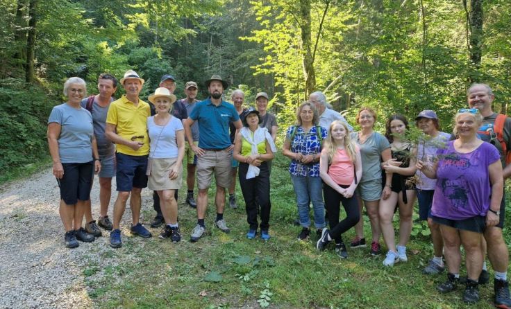 Die Teilnehmer erkundeten den Wald (Foto: ÖBf)