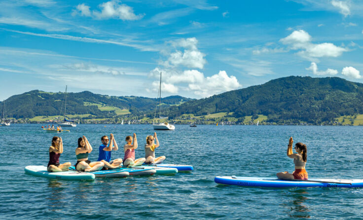 Yoga am SUP (Foto: Wassersport Koller)