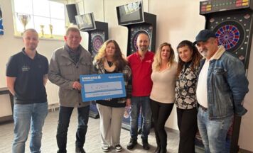 Lenzinger Dartverein sammelt Spenden für Leukämiepatientin