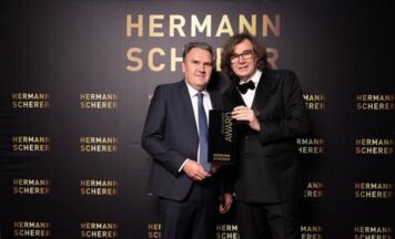 Excellence Award für Christian Dressler aus Aurach am Hongar beim Speaker Slam 