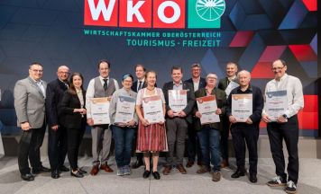 Tourismusbetriebe aus dem Bezirk Vöcklabruck geehrt