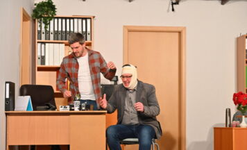 Theaterstück „Die Gedächtnislücke“ feiert Premiere in Neukirchen an der Vöckla