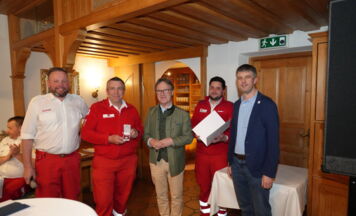 Rotes Kreuz Mondsee ehrt verdiente Mitglieder