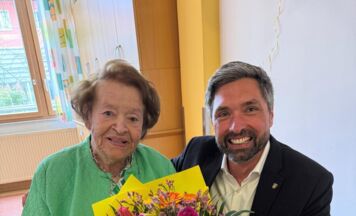 Vöcklabruckerin feiert 100. Geburtstag