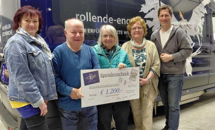 Spendenübergabe (Foto: Dietmar Ematinger)