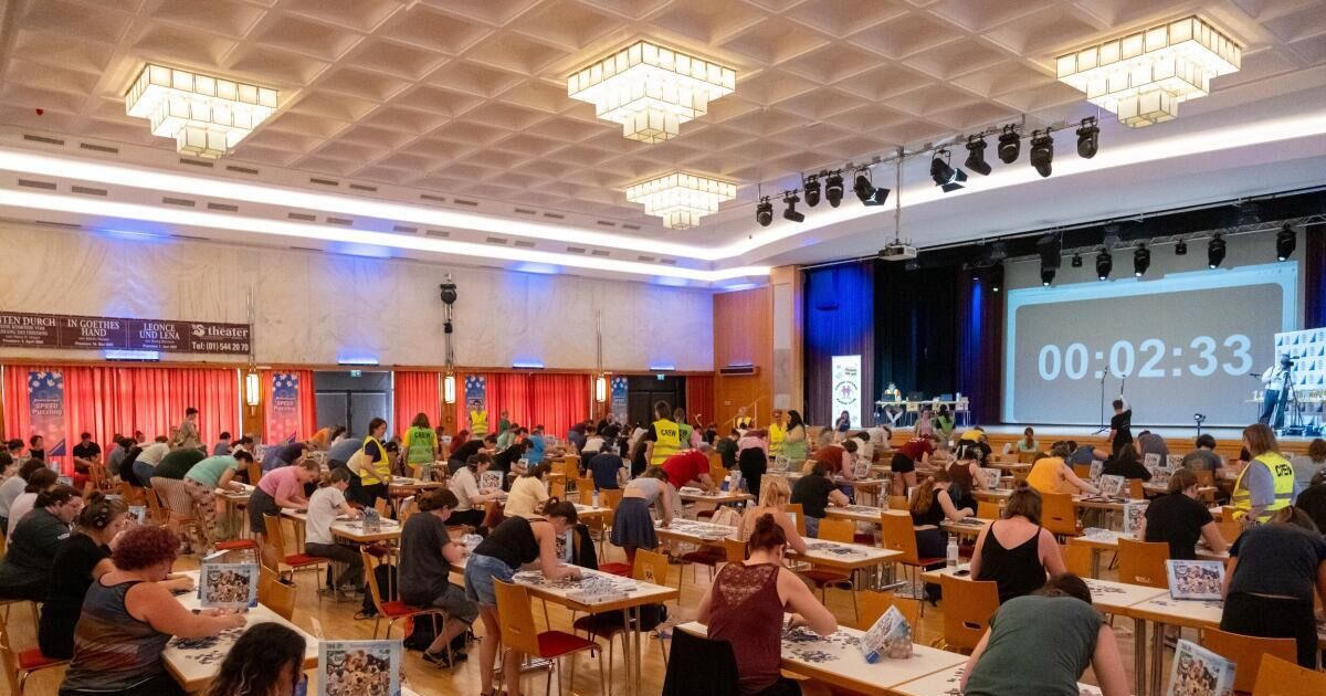Auracherin beim Speed-Puzzle-Event am Start