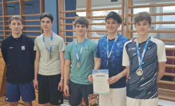 Erfolg für HTL Vöcklabruck beim Badmintonschulcup
