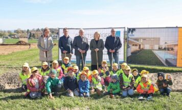 Spatenstich für Kindergarten-Neubau im Attergau