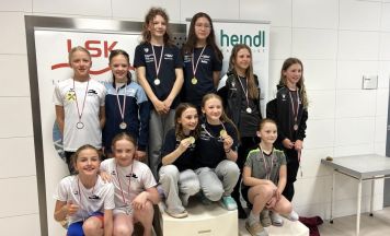 Schwimmverein Vöcklabruck glänzt in Linz