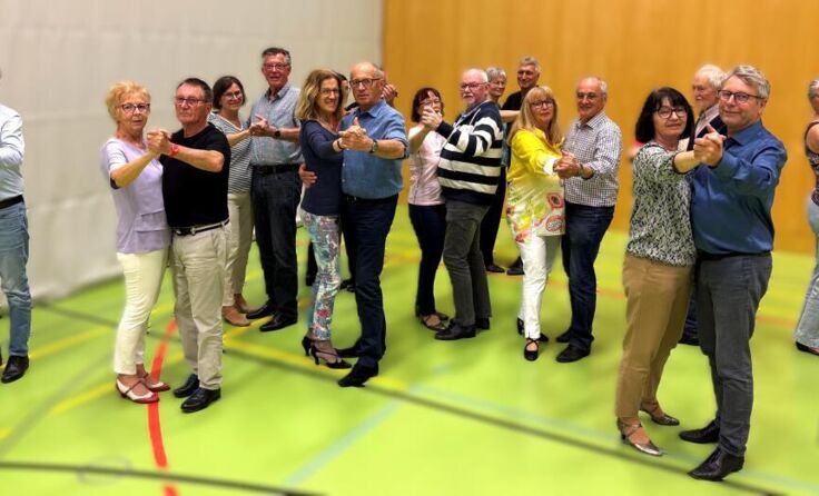 Gemeinsam tanzen (Foto: Tanzsportclub)