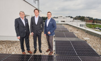 Sonnenstrom vom Dach für Wohnanlage in Lenzing