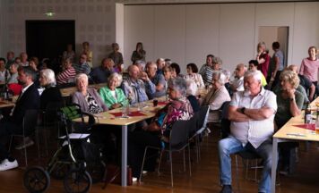 Pensionistenverband feierte Mutter- und Vatertag in Vöcklabruck