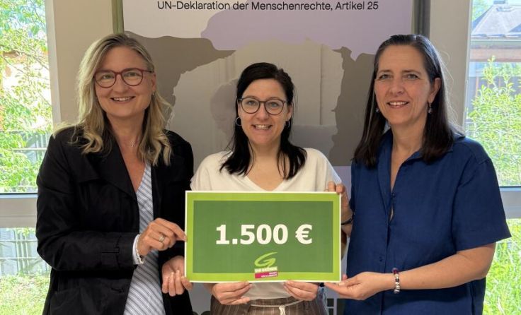 Spendenübergabe (Foto: Grüne)