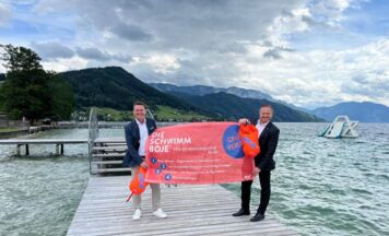 Gratis-Schwimmbojen erhöhen Sicherheit am Attersee