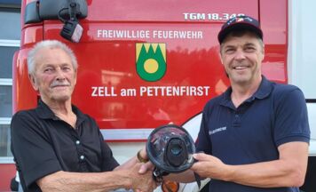 Atemschutzmasken an FF Zell am Pettenfirst gespendet