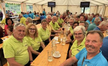 Mehr als 280 Senioren beim Kulturwandertag in Wolfsegg