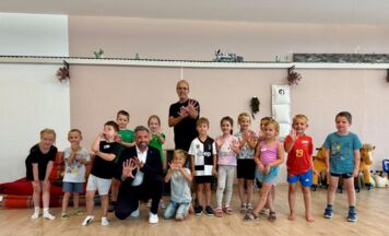 Vöcklabrucker Kinder lernten Selbstverteidigung spielerisch kennen