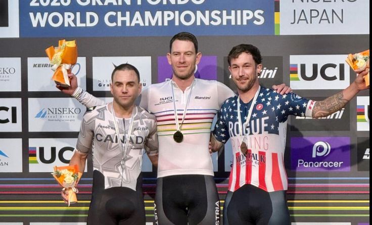 Daniel Hochstraßer holt Gold. (Foto: Christina Hochstraßer)