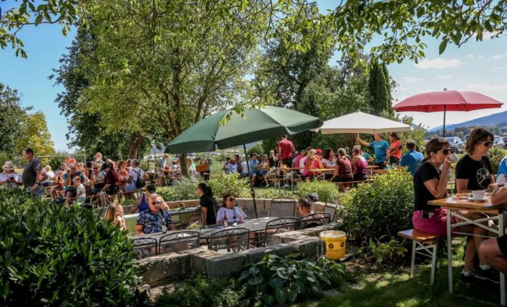 Gemütliches Beisammensein (Foto: Foto Feitzinger / Stadtgemeinde Laakirchen)