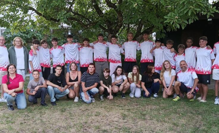 Volleyballspieler aus Gemona und Laakrichen (Foto: Stadtgemeinde Laakirchen)