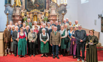 Gelebte Tradition bei der Goldhaubengruppe St. Georgen im Attergau