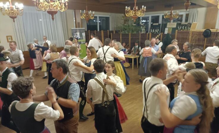 Maschintanz (Foto: D’Waldhörnler)
