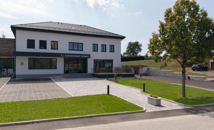 Neues Gemeindeamt (Foto: Ebenseer Aussenanlagen)