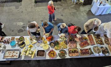 Regionaler Genuss beim Bauernmarkt in Atzbach