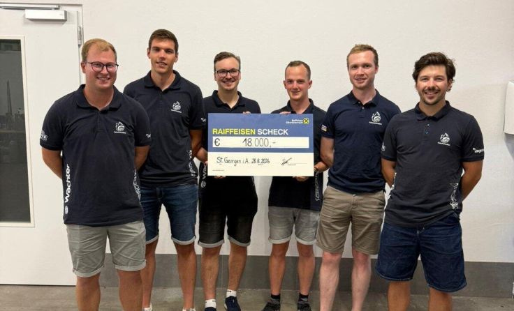Scheckübergabe (Foto: Verein)