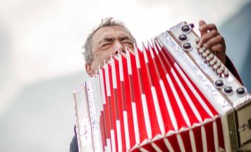 Hubert von Goisern-Doku im Stadttheater Gmunden