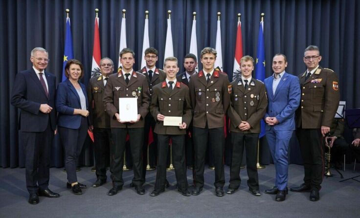 Ehrung (Foto: Land OÖ)
