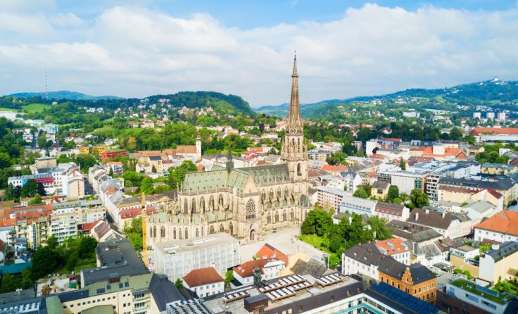 Mehr Zuzüge als Wegzüge gibt es in Linz. (Foto: saiko3p/stock.adobe.com)