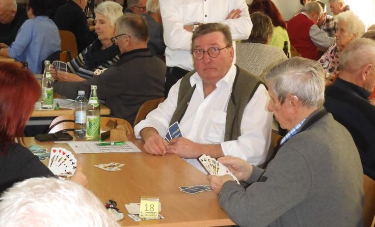 Mehr als 80 Teilnehmer spielten beim Benefiz-Tarockturnier mit. (Foto: Seniorenbund Altenberg)