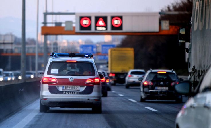 Die Polizei wurde zum Autobahnparkplatz Enns Nord gerufen. (Foto: Volker Weihbold)