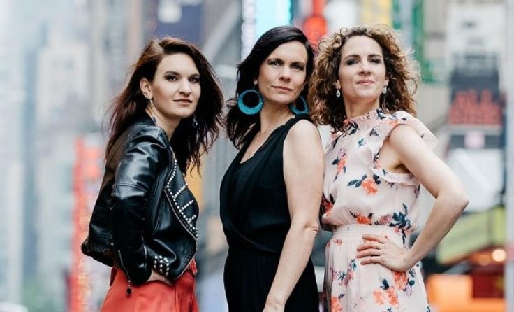 The Schick Sisters geben ihr Konzert „Perfect Day“ im ABC zum Besten. (Foto: Helga Traxler)