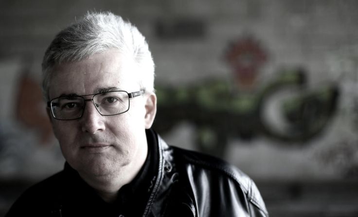 Rudolf Habringer liest aus "Leirichs Zögern". (Foto: Volker Weihbold)