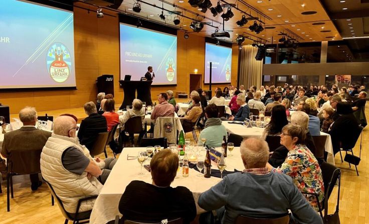 Gemeinsam blickten die Mitglieder auf das vergangene Jahr zurück. (Foto: fbc_urfahr)