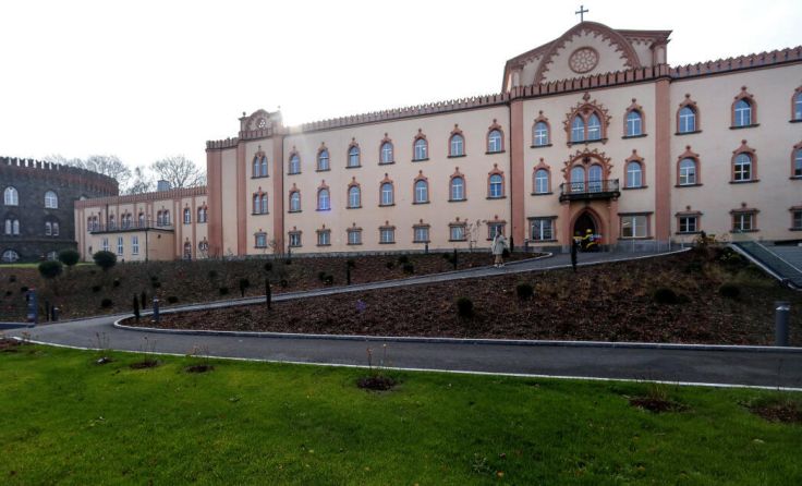 Das Privatgymnasium Aloisianum liegt am Linzer Freinberg. (Foto: Volker Weihbold)