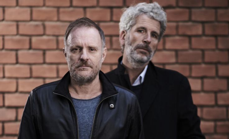 Das Duo unterhält mit ihrem einzigartigen Programm. (Foto: Udo Leitner)