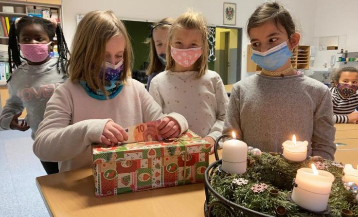 Die Kinder der Volksschule Timelkam spendeten auch ihr eigenes Taschengeld. (Foto: privat)