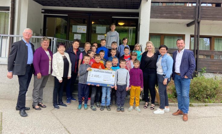 Ein Teil der Spende ging an ukrainische Waisenkinder. (Foto: Gemeinde Gampern)