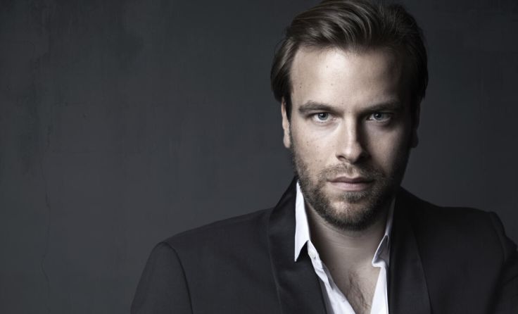Matthias Winckhler singt im Bariton. (Foto: Gisela Schenker)