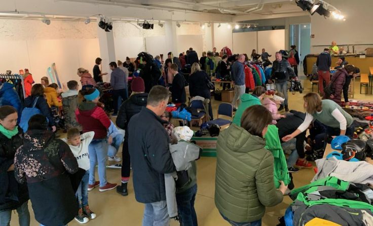 Das Skiequipment gab es beim Tauschmarkt günstig zu erwerben. (Foto: privat)