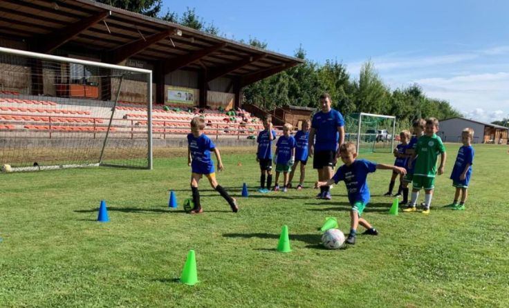 Kinder beim Training (Foto: Fußballschule OÖ)