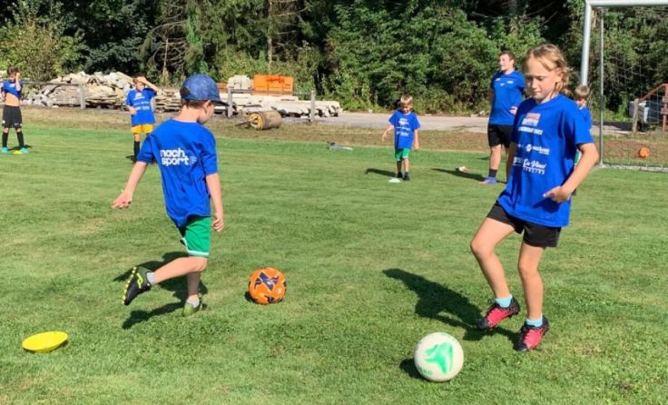 Kinder beim Training (Foto: Fußballschule OÖ)